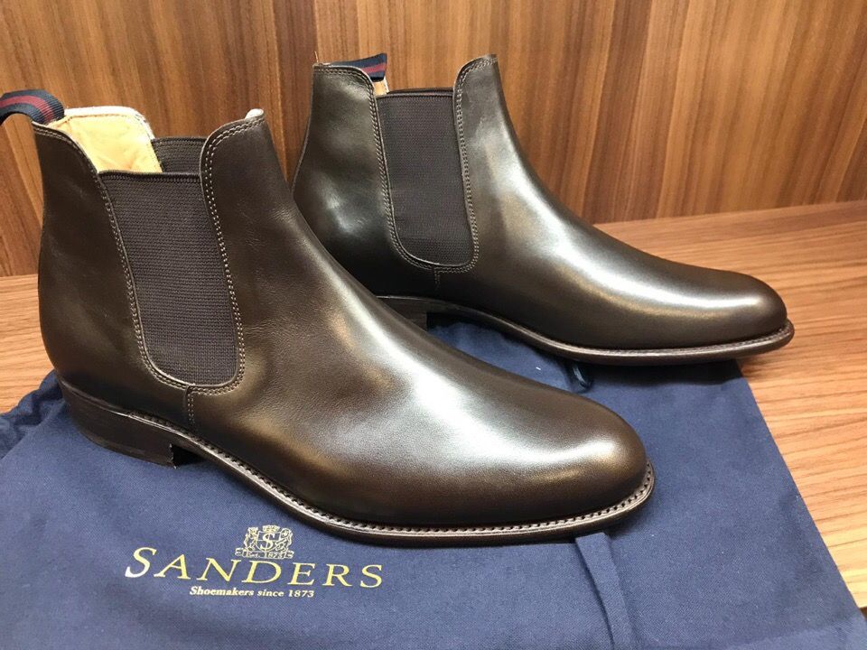 Предновогоднее настроение в English Brands