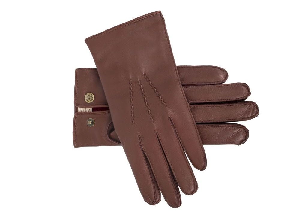 Какие аксессуары должны быть у каждого мужчины в 2019 году.